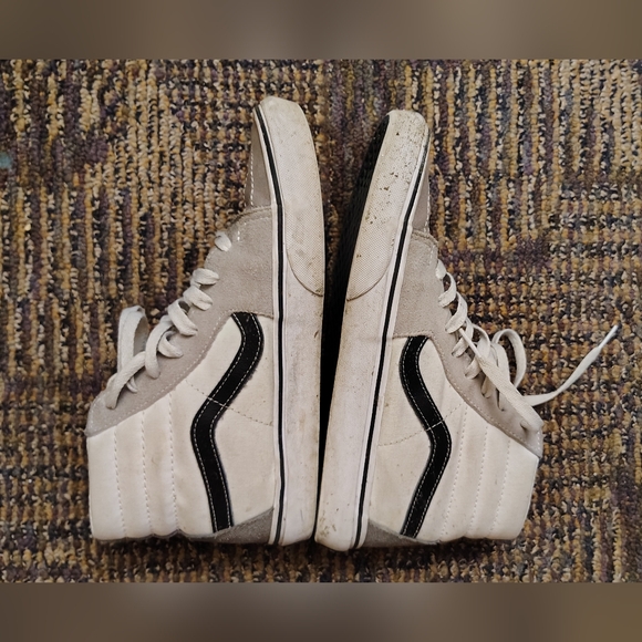 Unisex Vans High-Top Sneakers in Black, White, and Tan - Picture 2 of 6